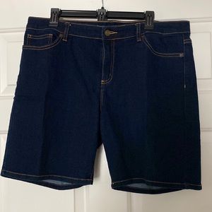 Michael Kors dark denim shorts size 12